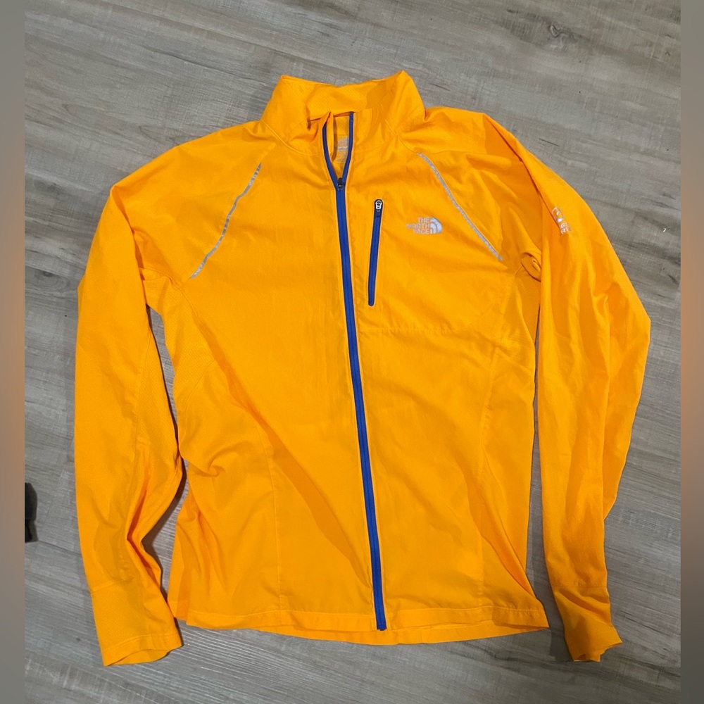 The North Face light weight wind breaker